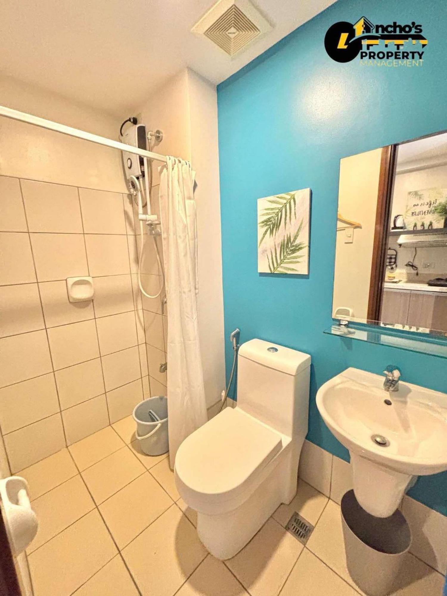 Apartment At Horizons 101